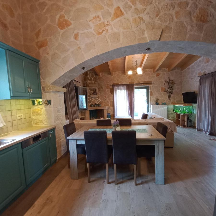 Villa Liberta Keri Bagian luar foto