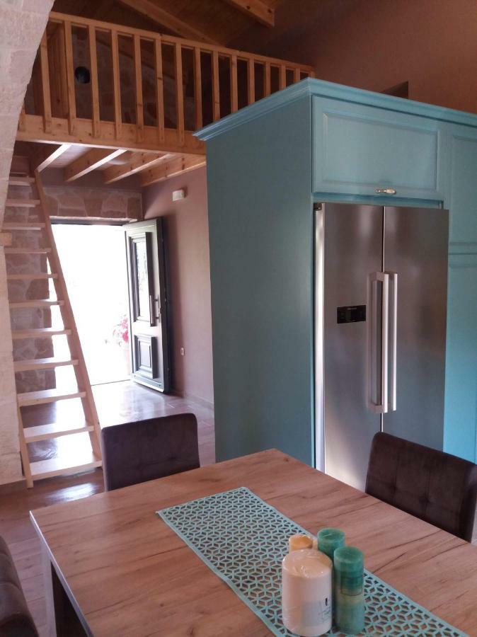 Villa Liberta Keri Bagian luar foto