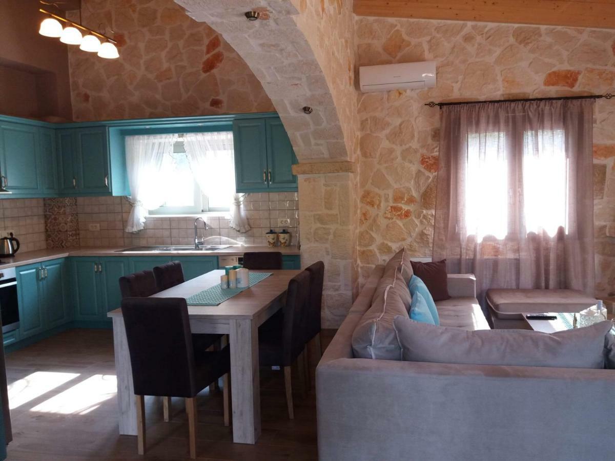 Villa Liberta Keri Bagian luar foto