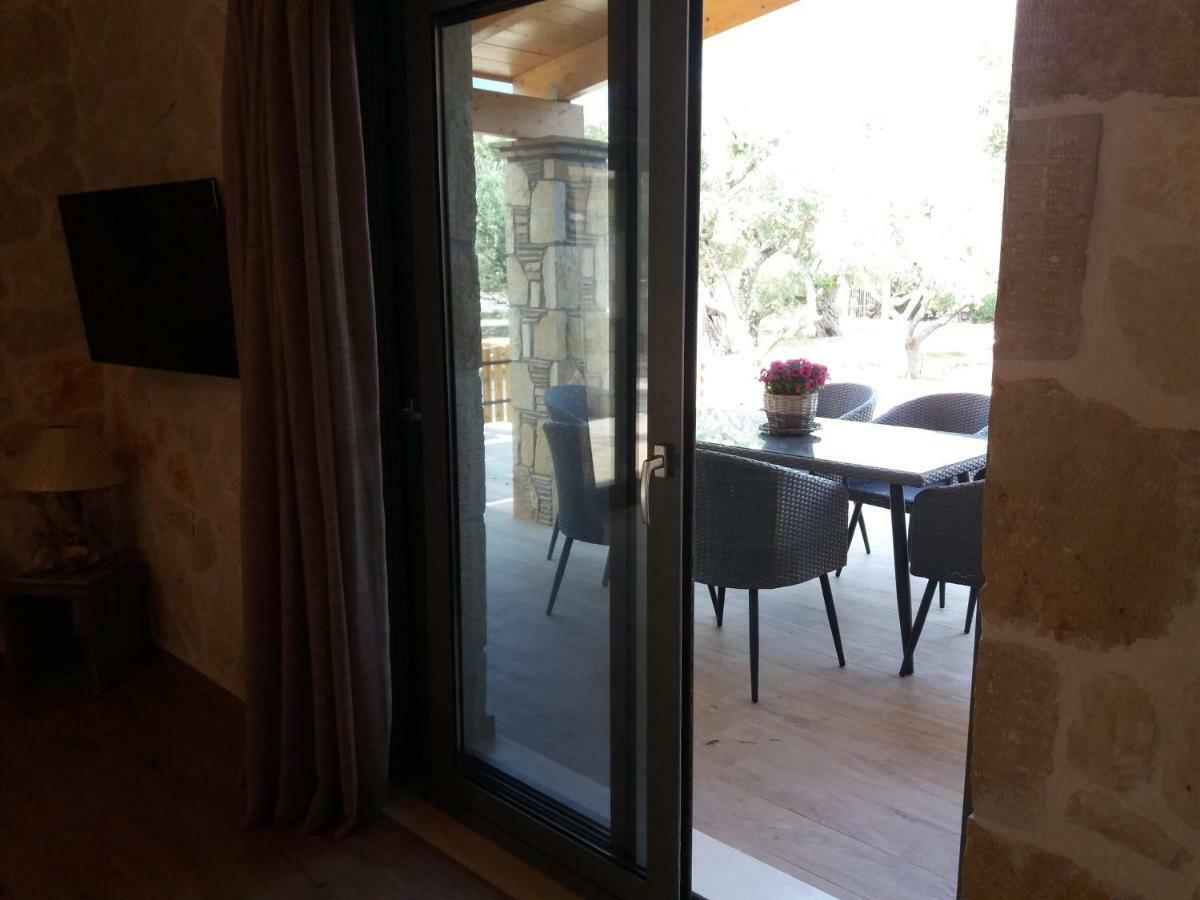 Villa Liberta Keri Bagian luar foto