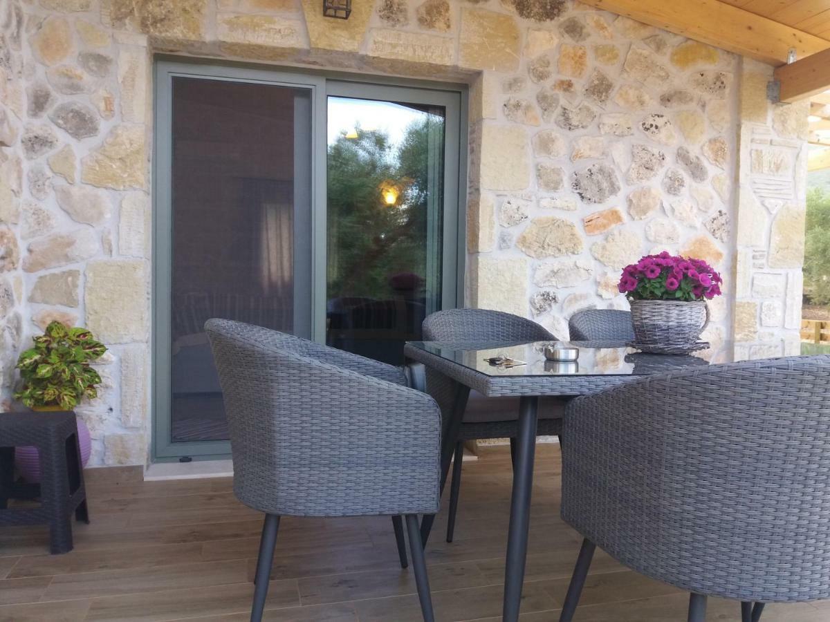 Villa Liberta Keri Bagian luar foto