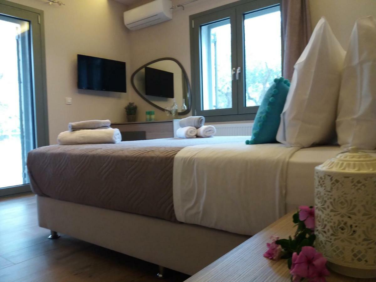 Villa Liberta Keri Bagian luar foto